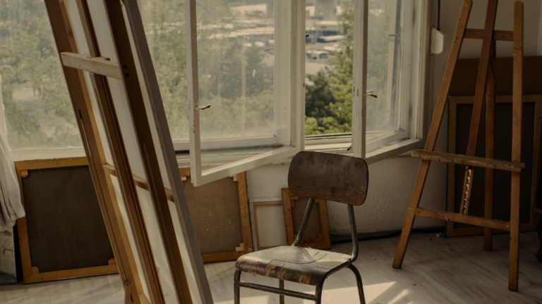 How to Create a Home Art Studio